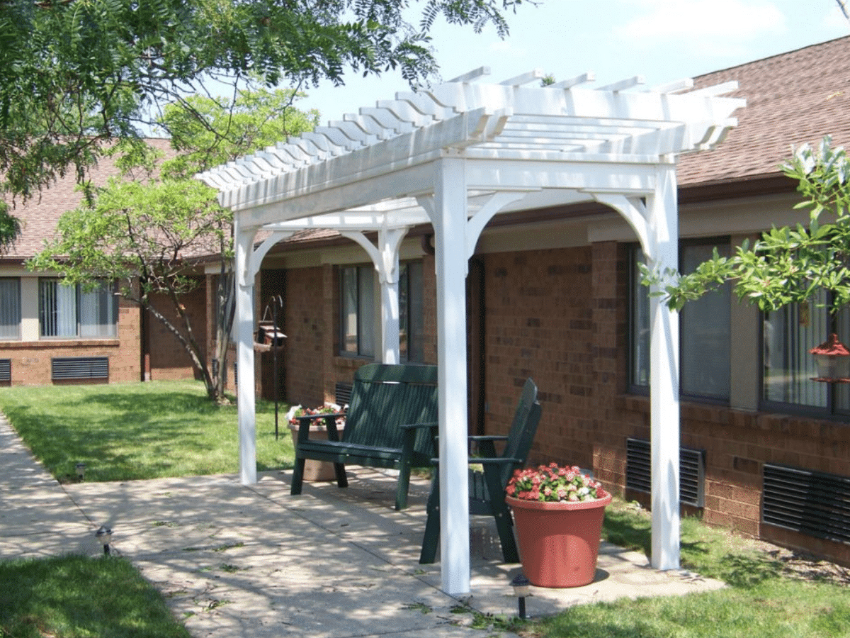 short pergola for sale from remier structures in va